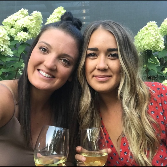 Meet your Posher, Lisa - Picture 1 of 1